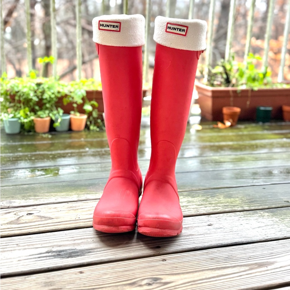Hunter Coral Pink Original Tall Rain Boots with Hunter Socks